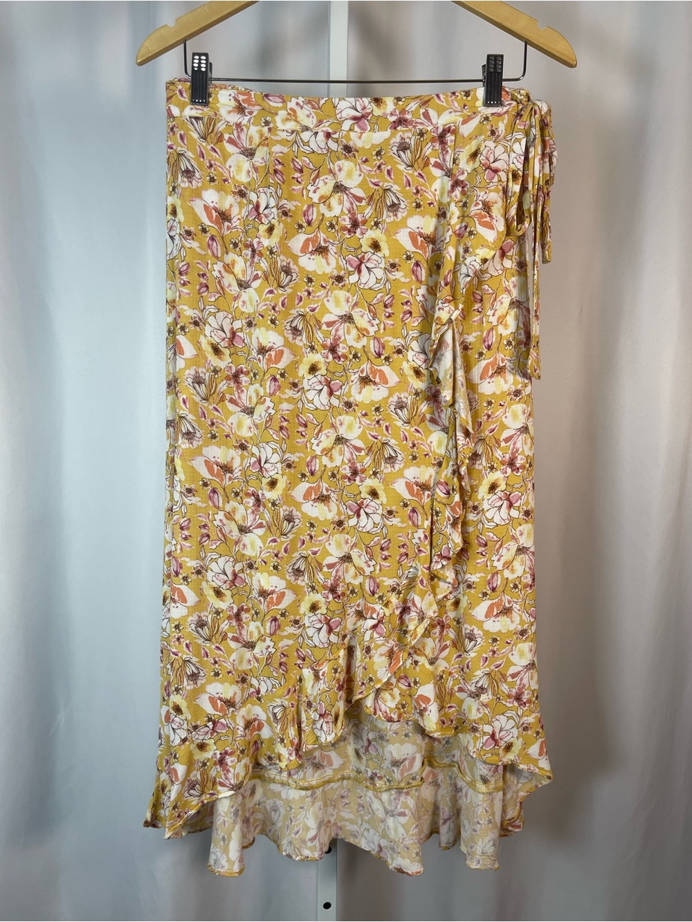 Rachel Zoe Medium Mustard Floral High-Low Wrap Skirt Midi Ruffle Flowy Spring
